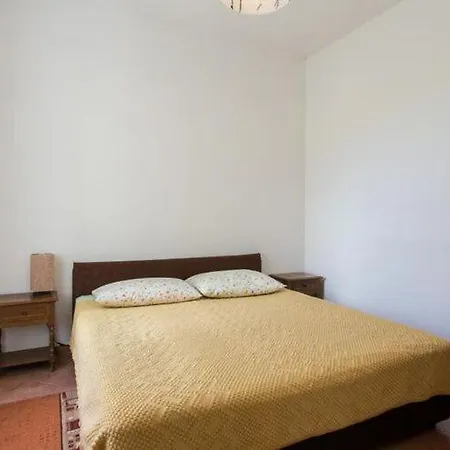 Tranquilo- Two Bedroom With Garden View 아파트 *