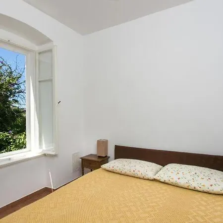 Tranquilo- Two Bedroom With Garden View *